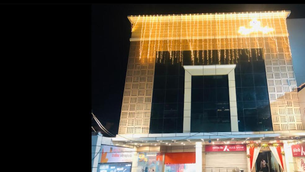 Hotel Royal Palace Hapur Buitenkant foto
