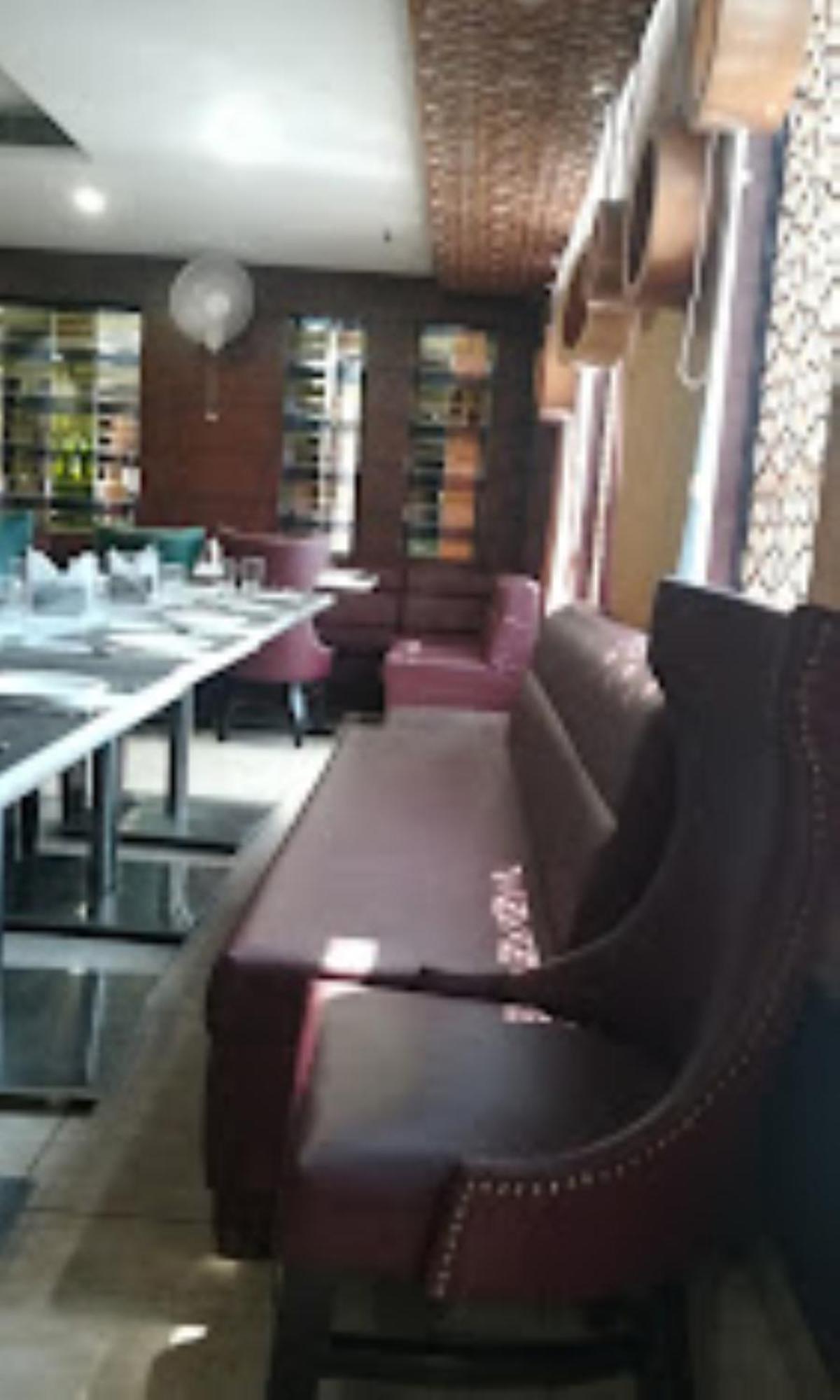 Hotel Royal Palace Hapur Buitenkant foto